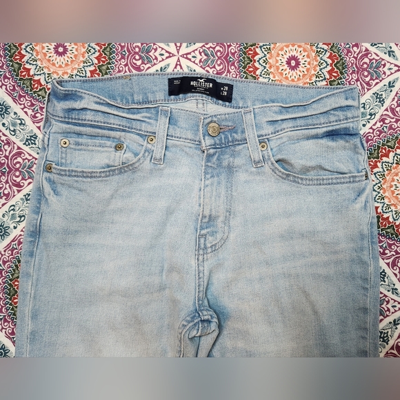 Hollister Men's Epic Flex Light Wash Skinny Jeans - Size 28W/28L - Picture 5 of 8